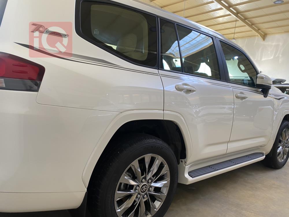 تويوتا لاندكروزر